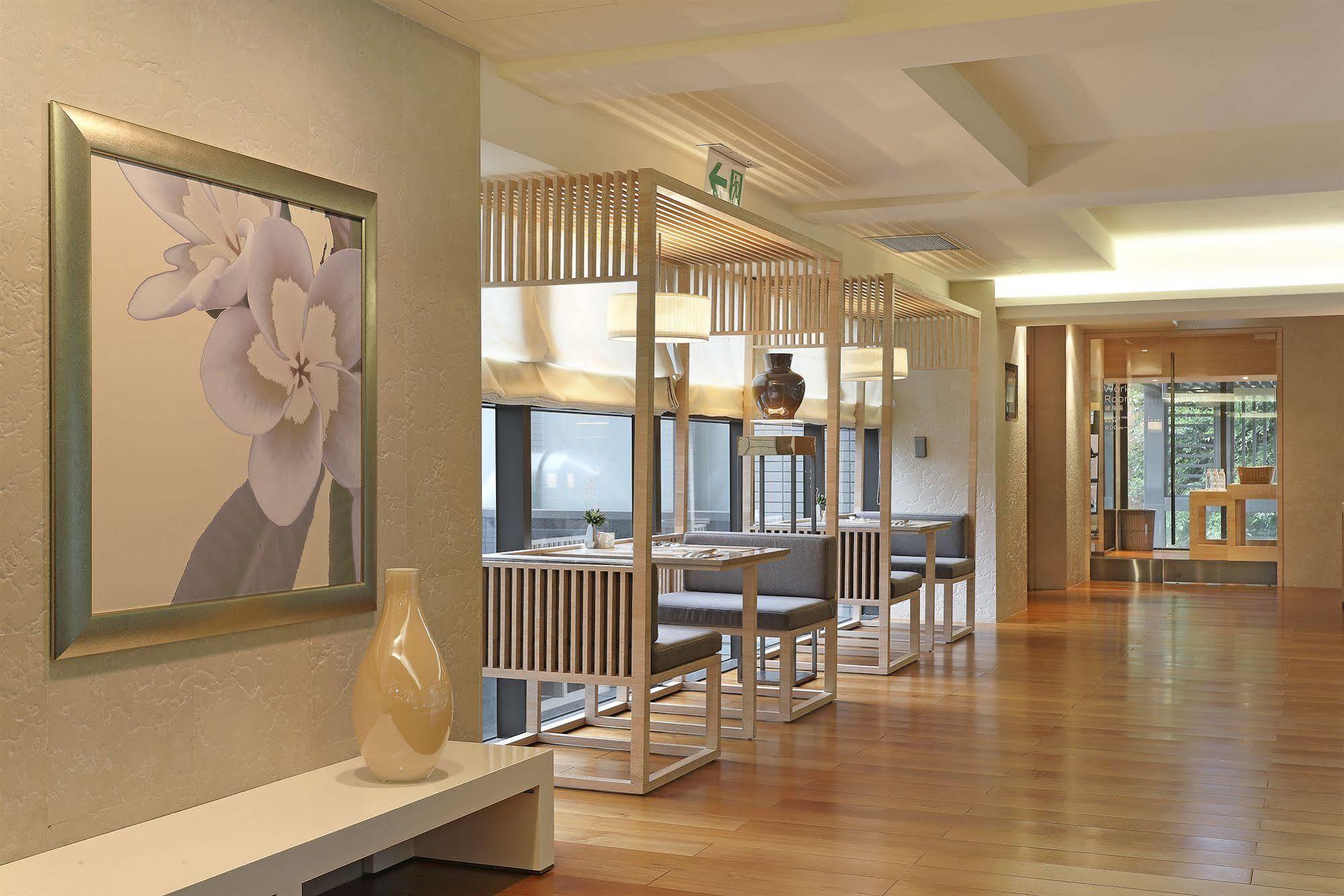 Hotel Cozzi Minsheng Taipei Bagian luar foto